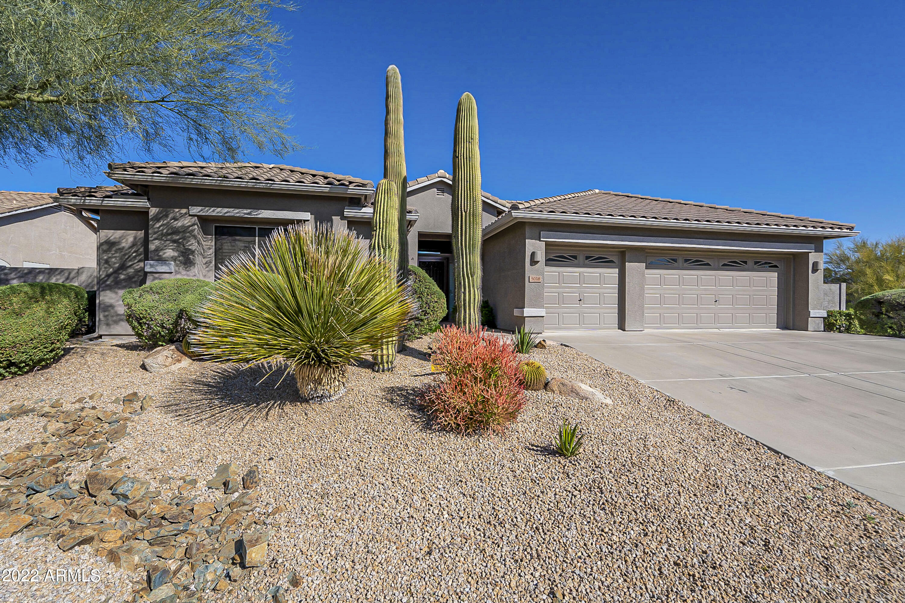 Property Photo:  5028 E Sleepy Ranch Road  AZ 85331 