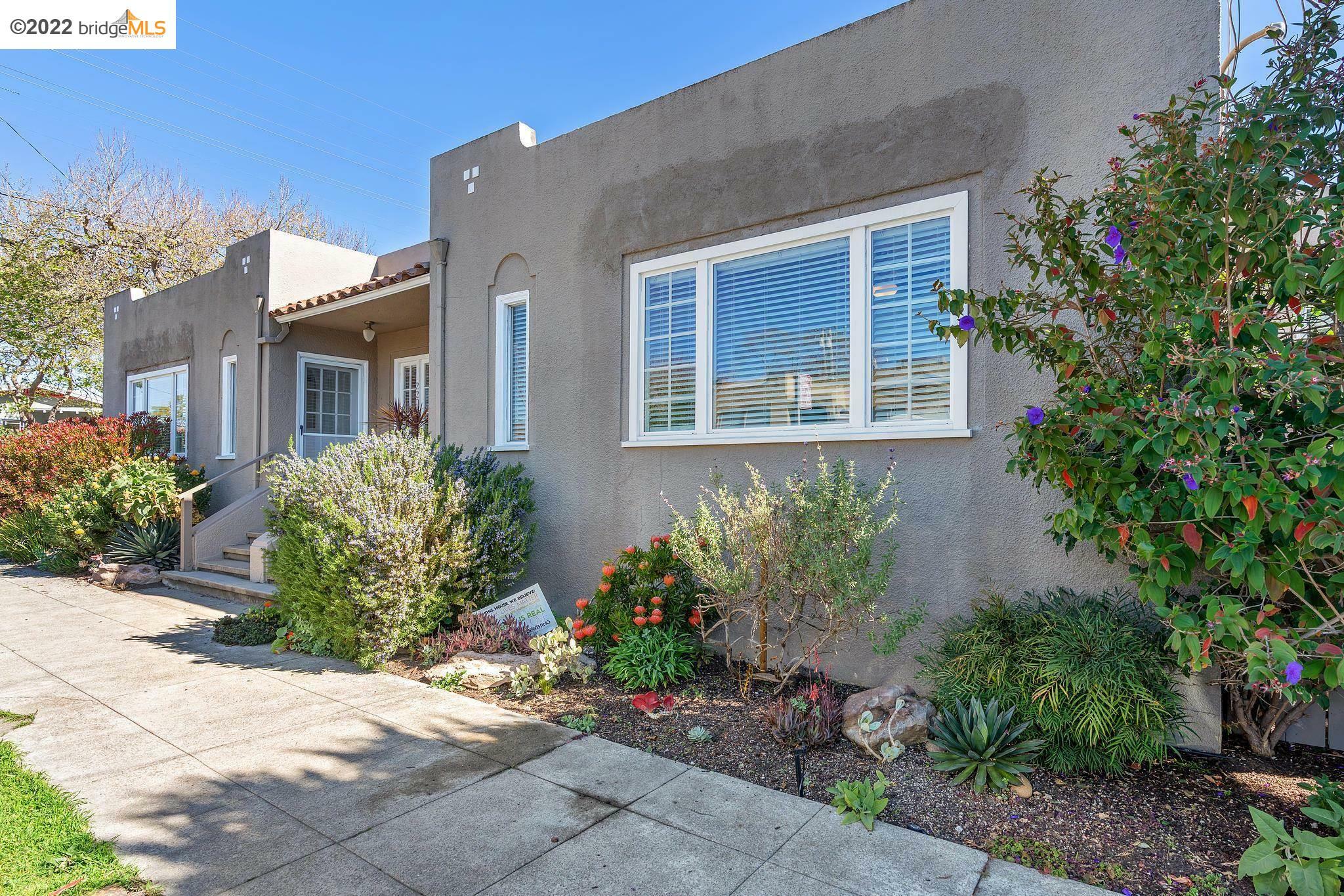 Property Photo:  2203 Browning St  CA 94702 