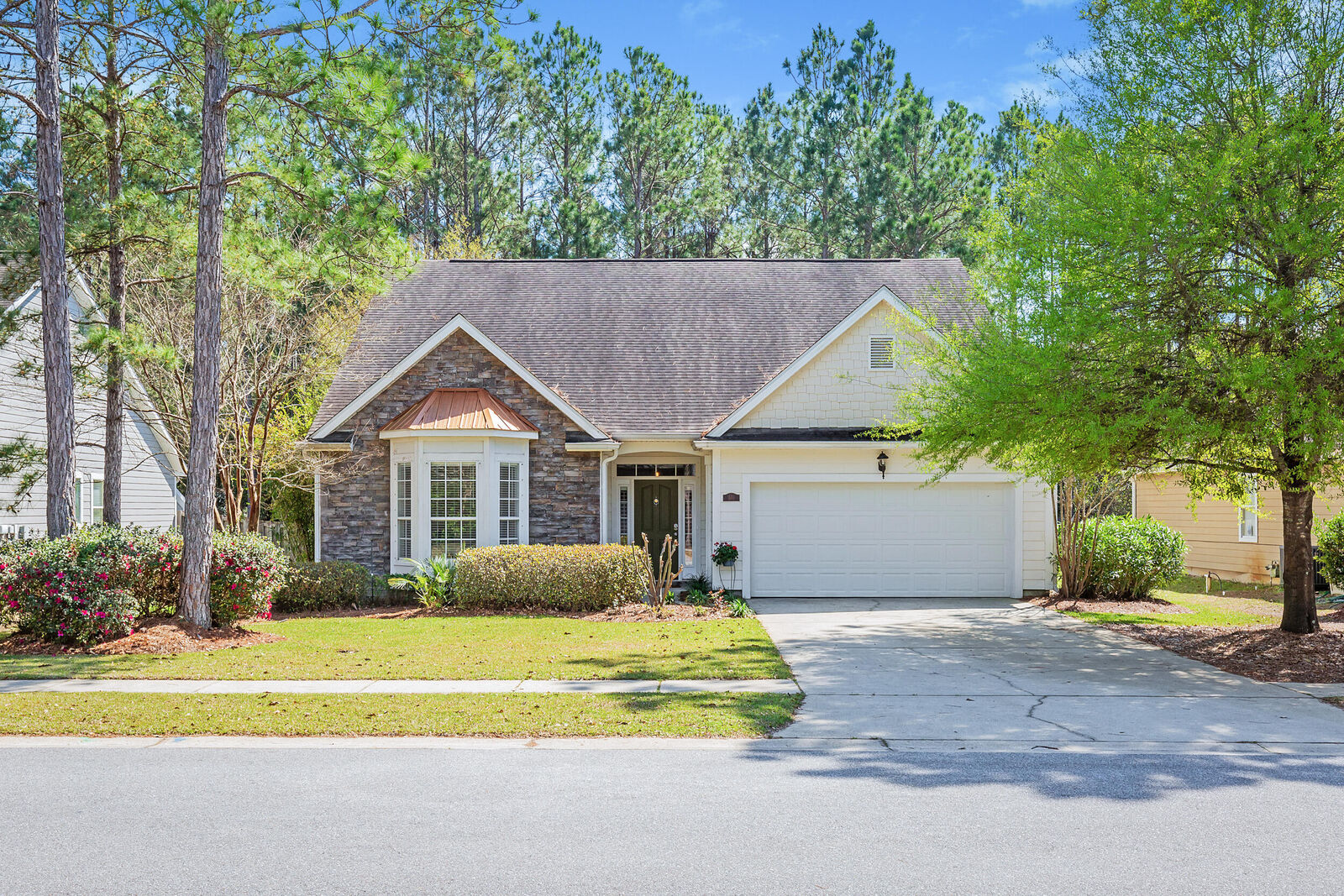 Property Photo: 510 Symphony Way FL 32439