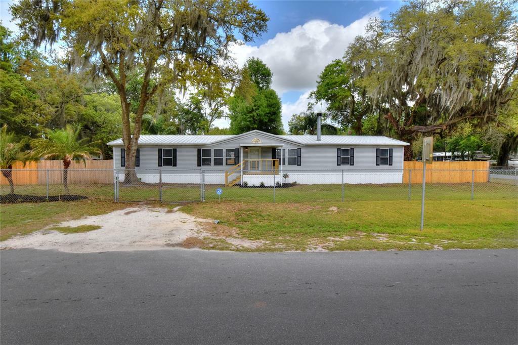 Property Photo:  3303 Royal Oak Drive S  FL 33860 