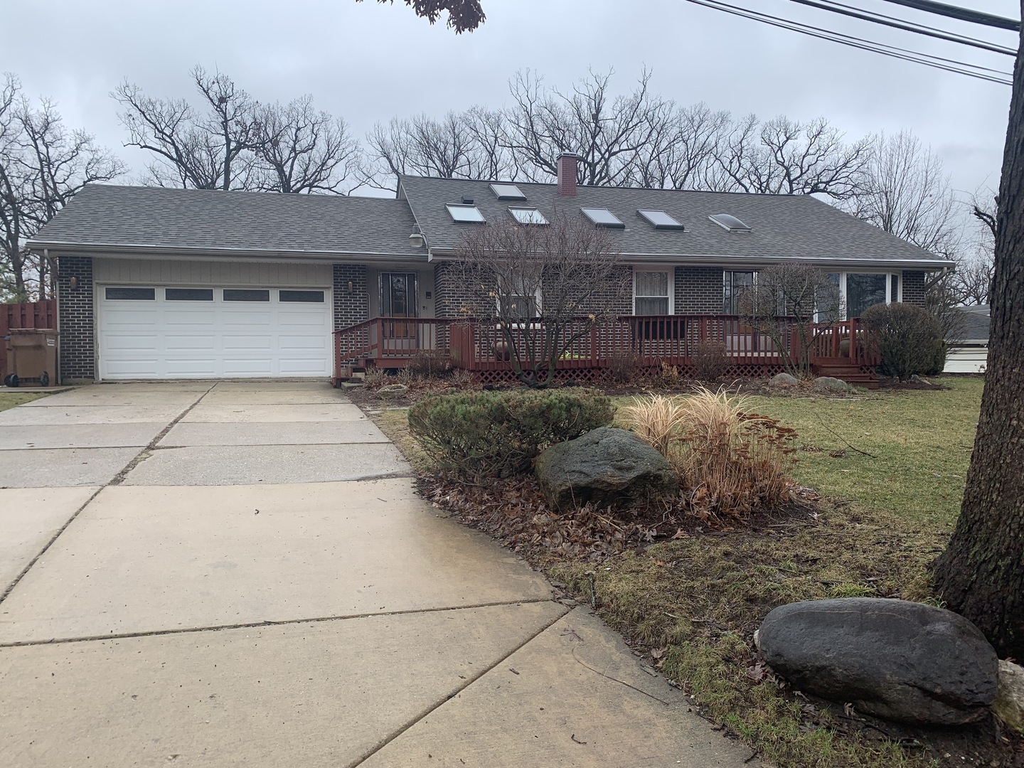 Property Photo: 1205 Vinewood Avenue IL 60480