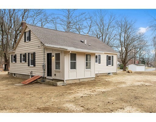 Property Photo:  23 Carter Rd  MA 01473 