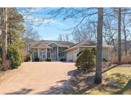 Property Photo:  47 White Cliff Dr  MA 02360 