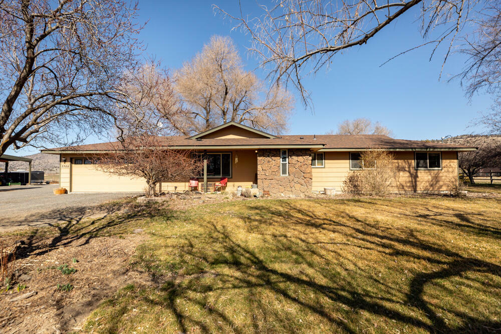 Property Photo:  7705 Lost River Road  OR 97603 