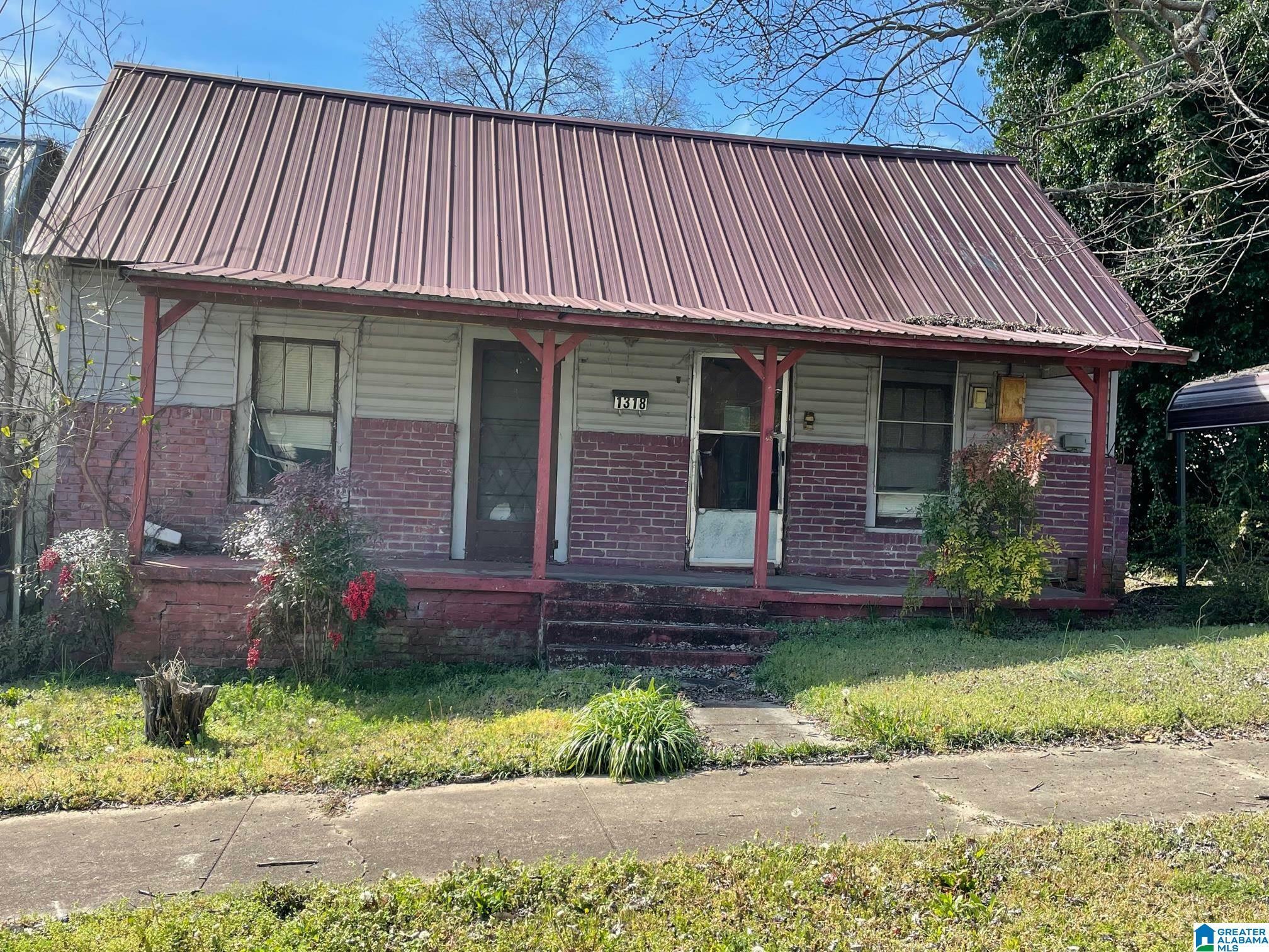 1318 Pine Avenue  Anniston AL 36201 photo