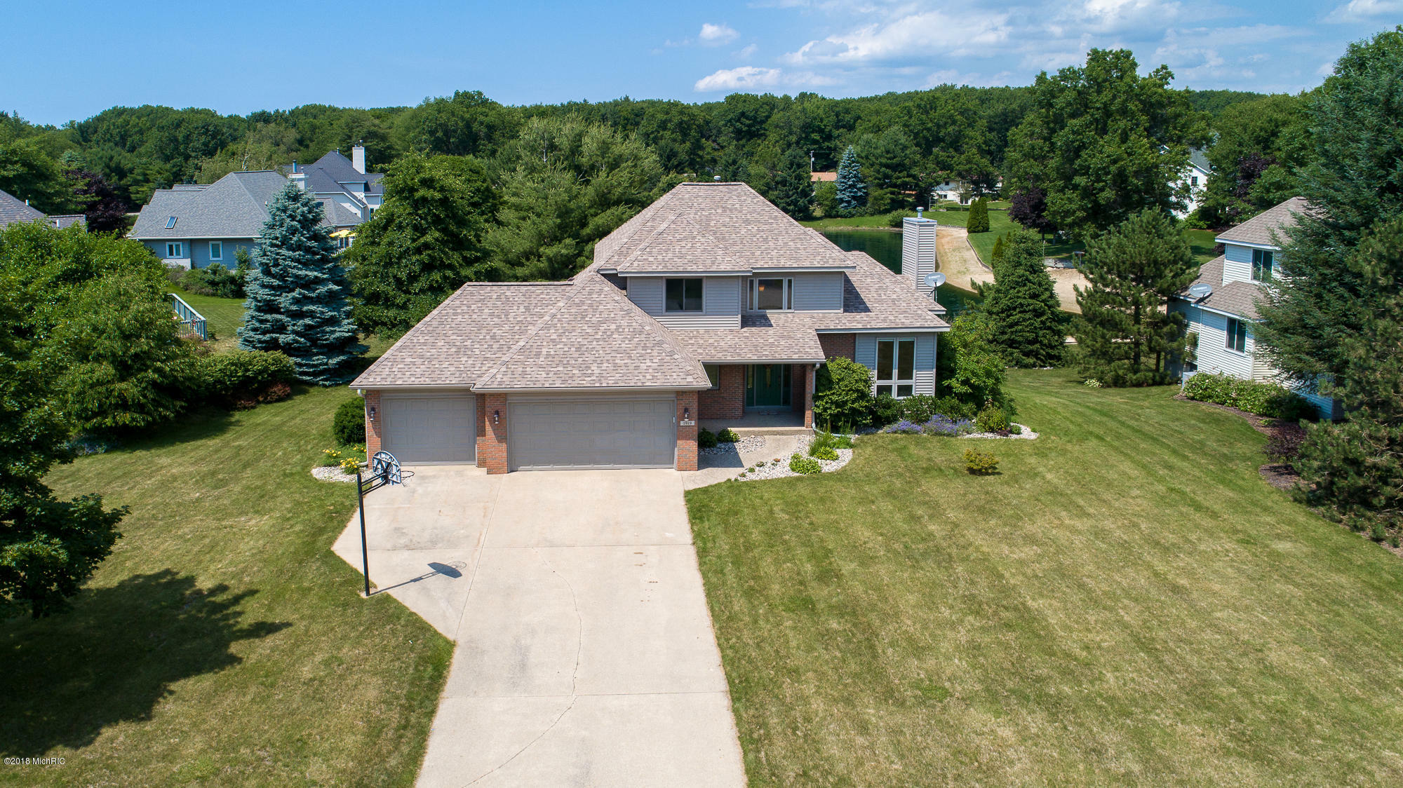 Property Photo: 1919 Erin Isle Drive MI 49424