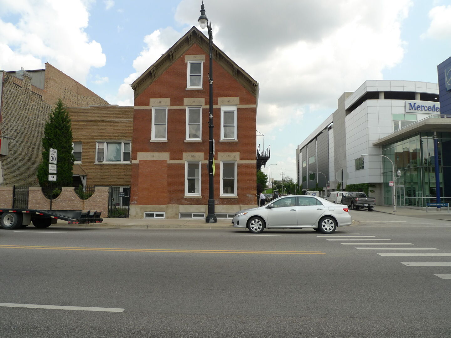 Property Photo:  