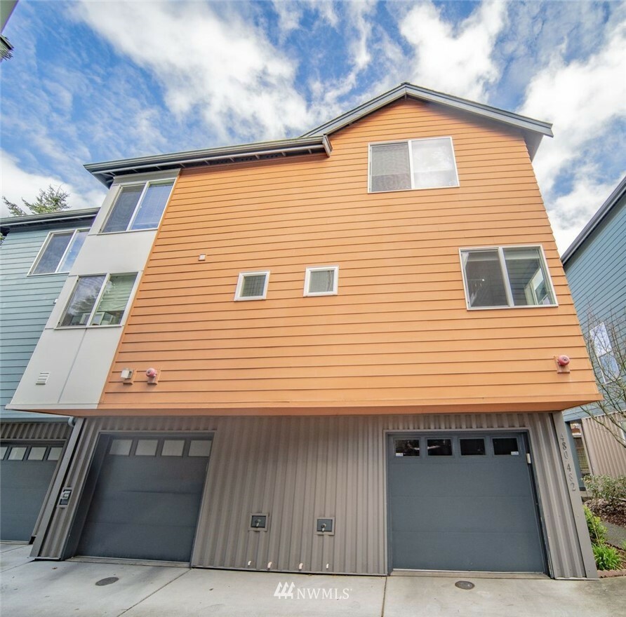 Property Photo:  480 N 130th Street  WA 98133 