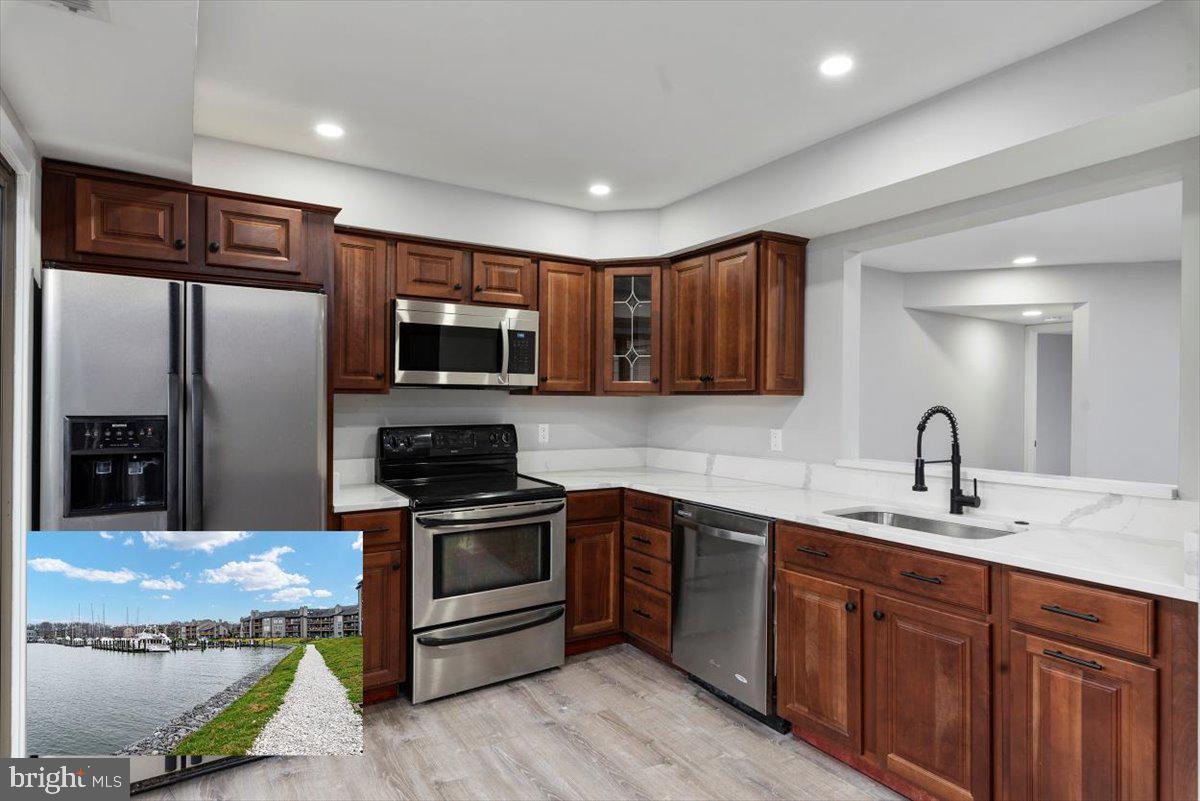 Property Photo: 7002 Channel Village Court D-7002 T-2 MD 21403