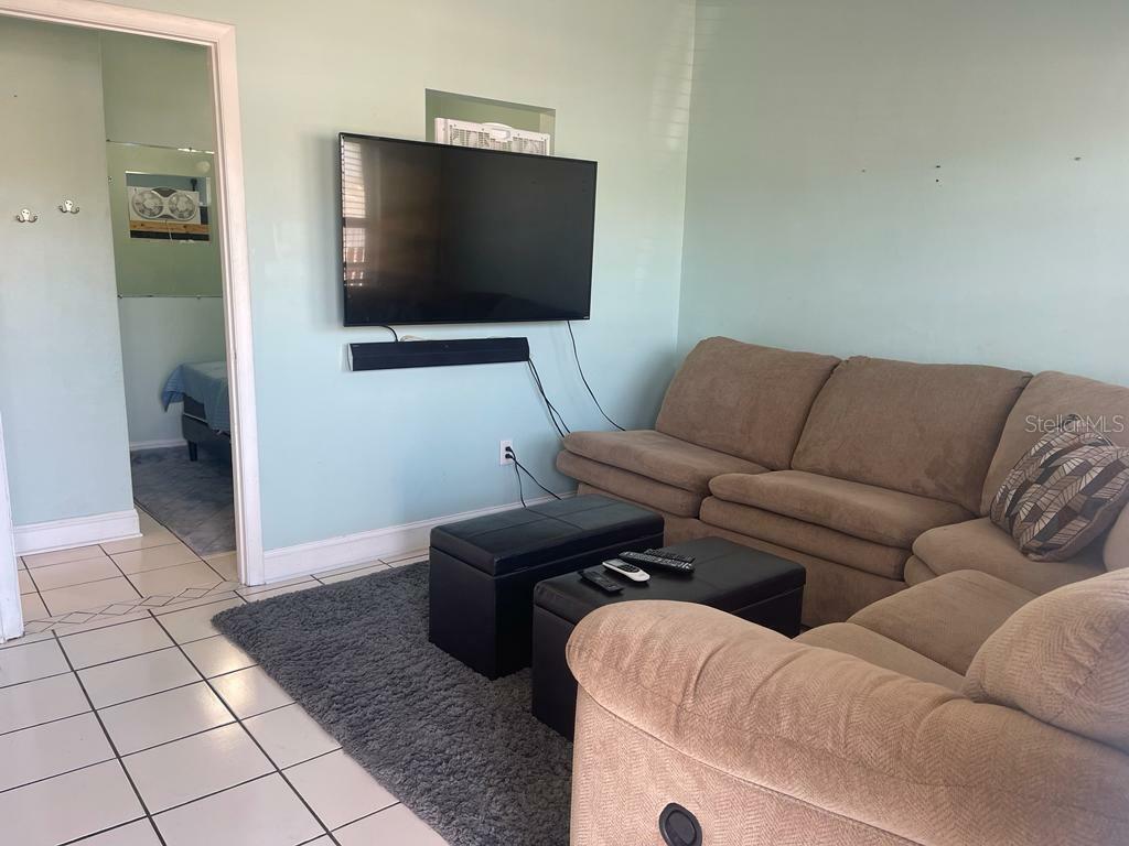 Property Photo:  490 S Orlando Avenue 10  FL 32931 