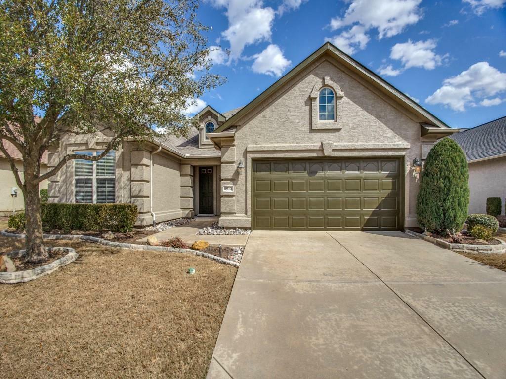 Property Photo: 8913 Bradford Street TX 76207