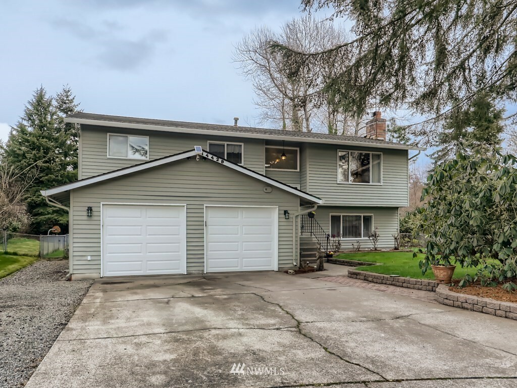 Property Photo:  14429 SE 198th Court  WA 98058 