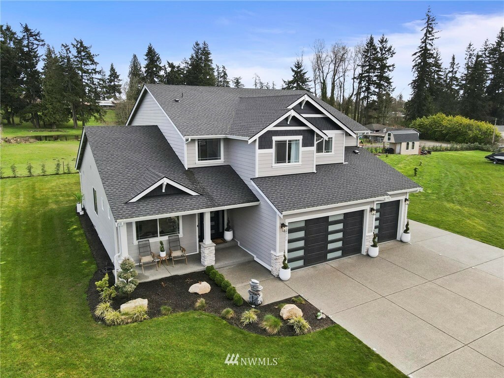 Property Photo: 3311 119th Avenue E WA 98372