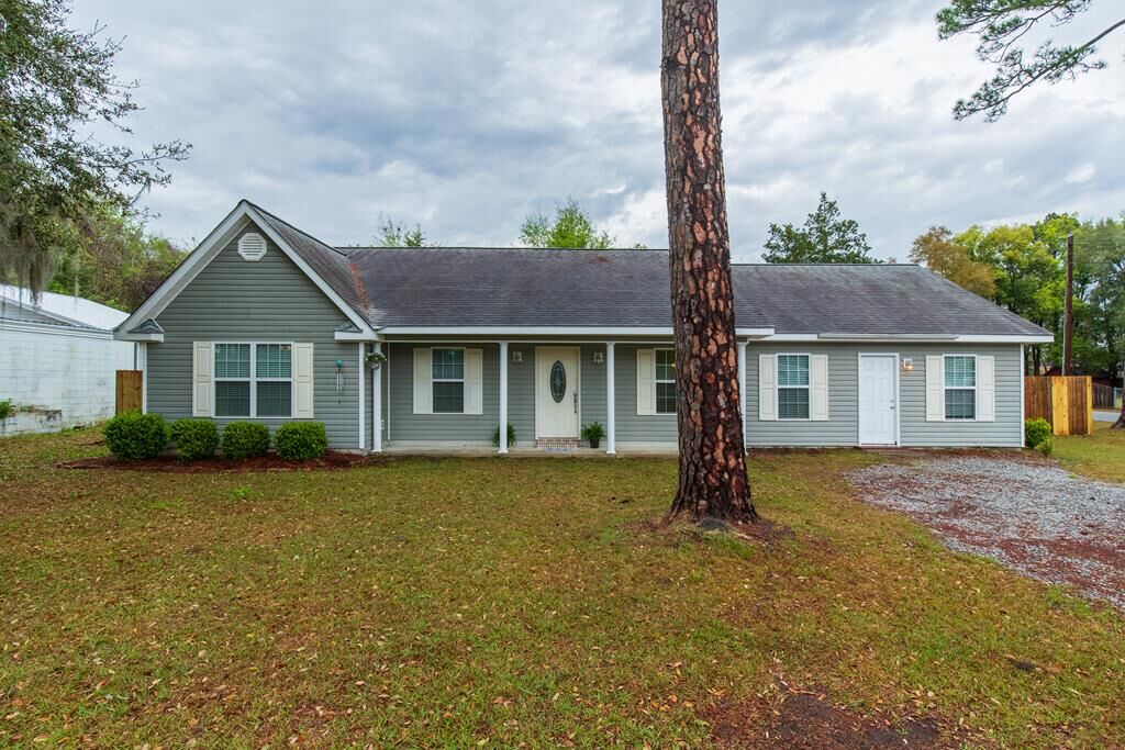 Property Photo:  68 Patten Avenue  GA 31635 