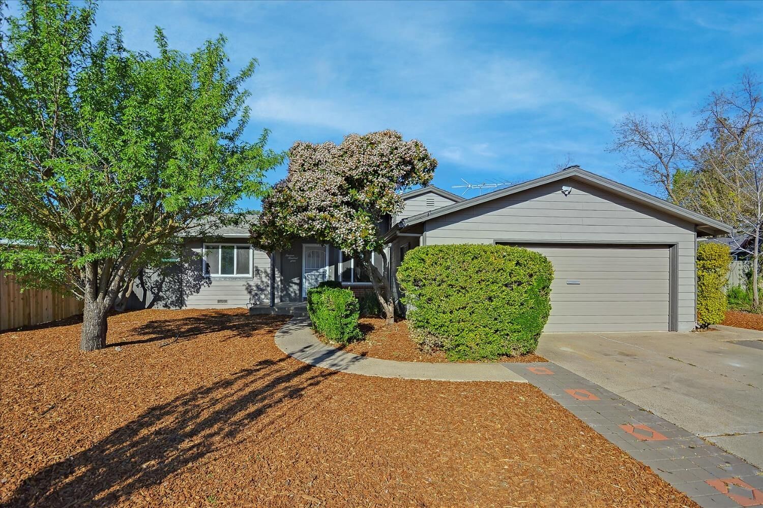 Property Photo: 1309 Gannon Drive CA 95825