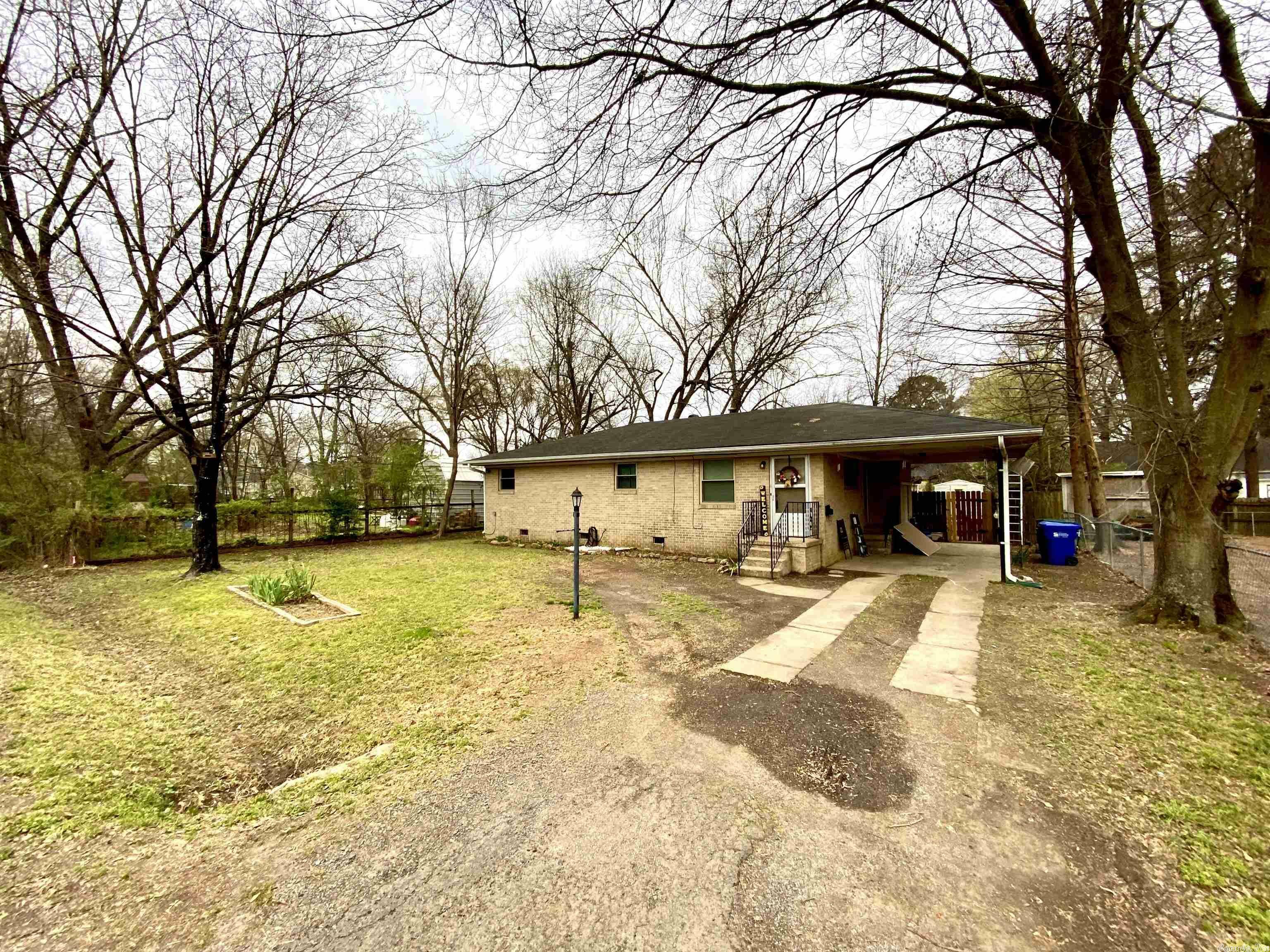 Property Photo:  2039 Hickory  AR 72034 