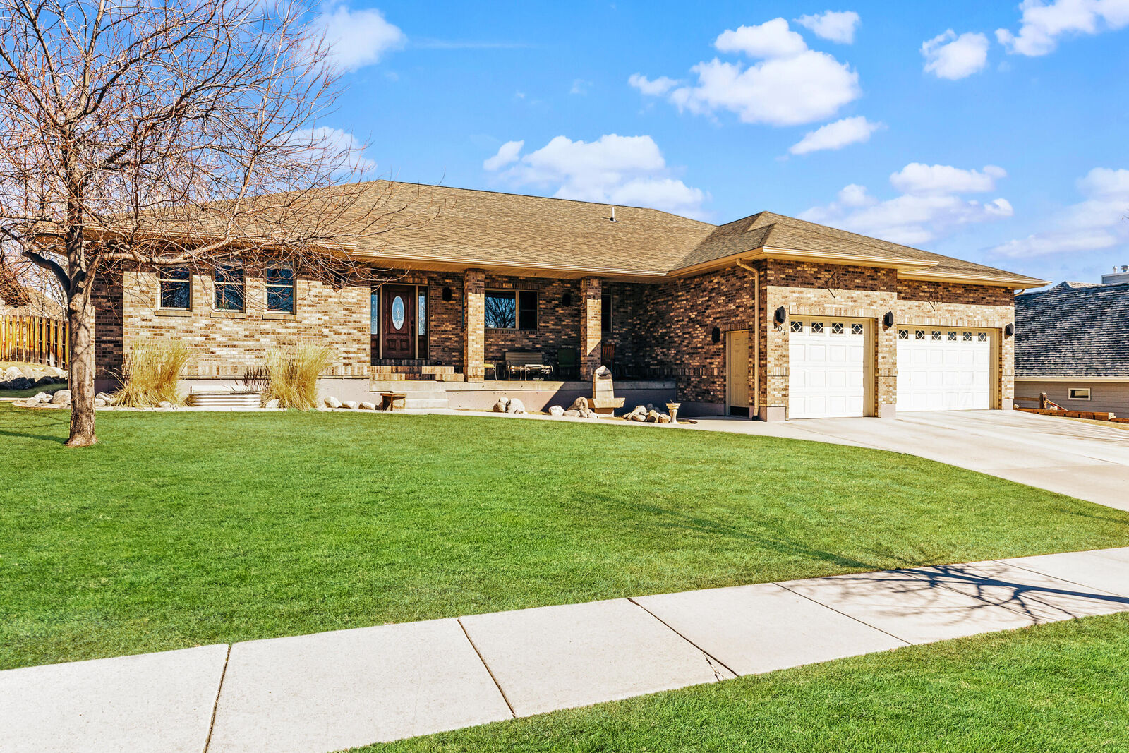 Property Photo: 507 Park View Boulevard WY 82801