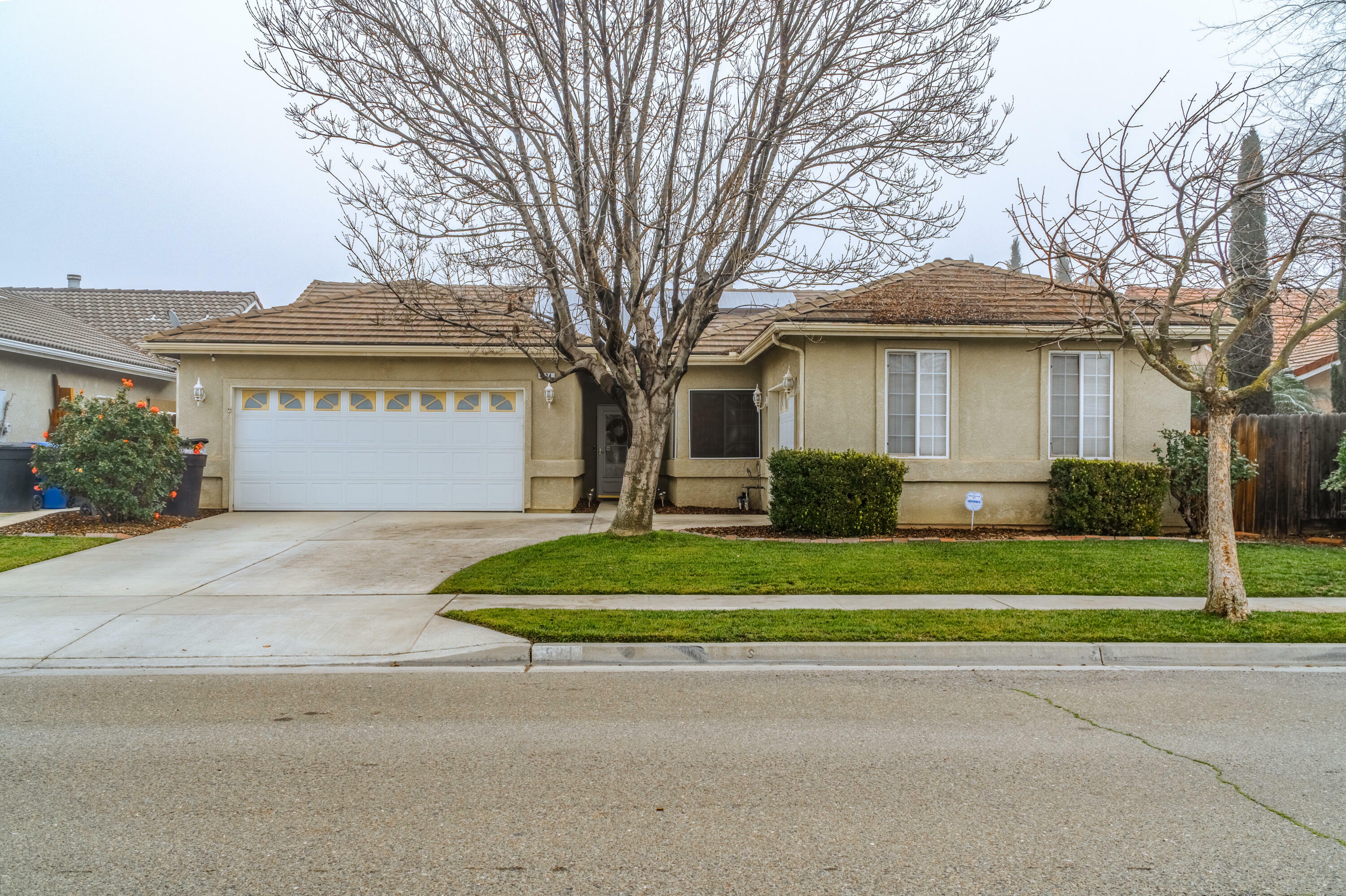 524 Mallard Avenue  Lemoore CA 93245 photo