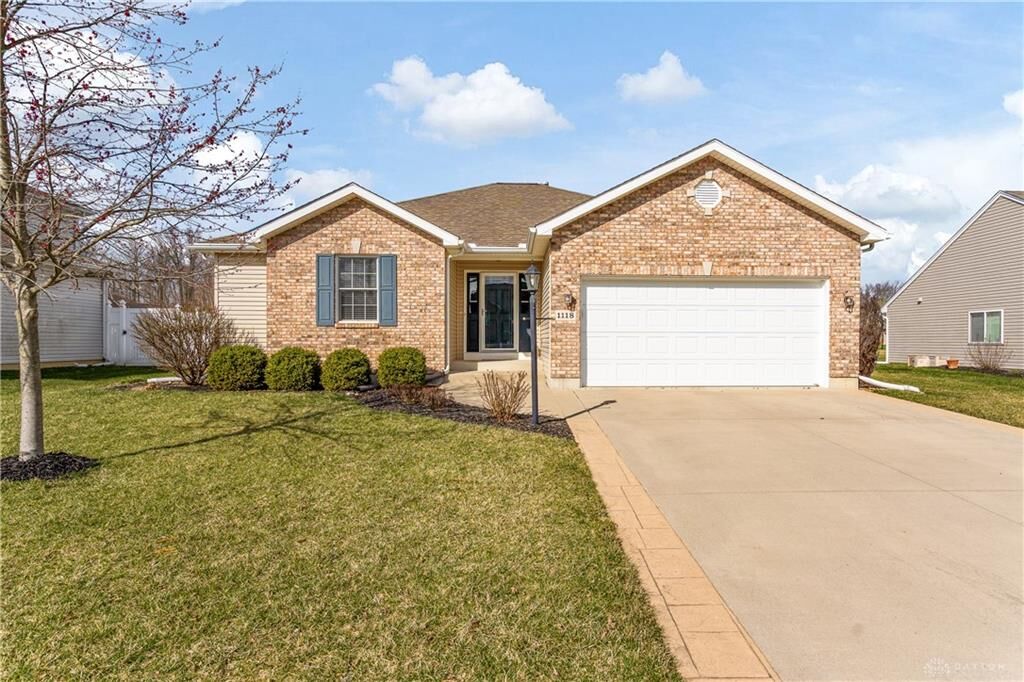 Property Photo: 1118 Parkview Drive OH 45373