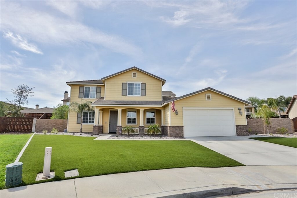 Property Photo:  28483 Sagewater Court  CA 92585 