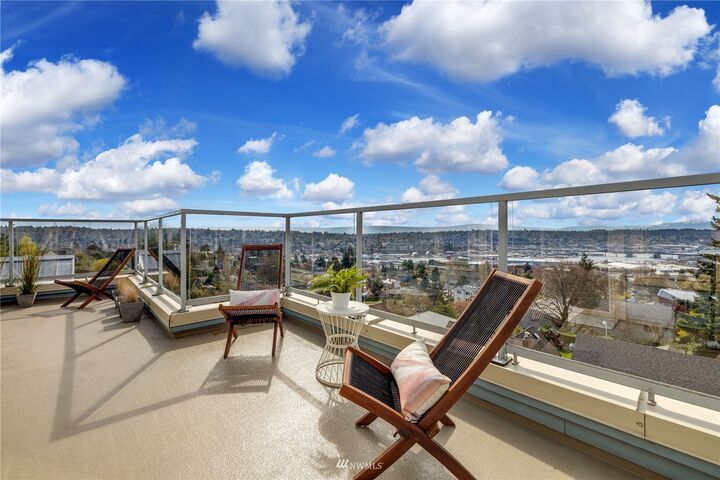 4421 Greenwood Avenue N A402  Seattle WA 98103 photo