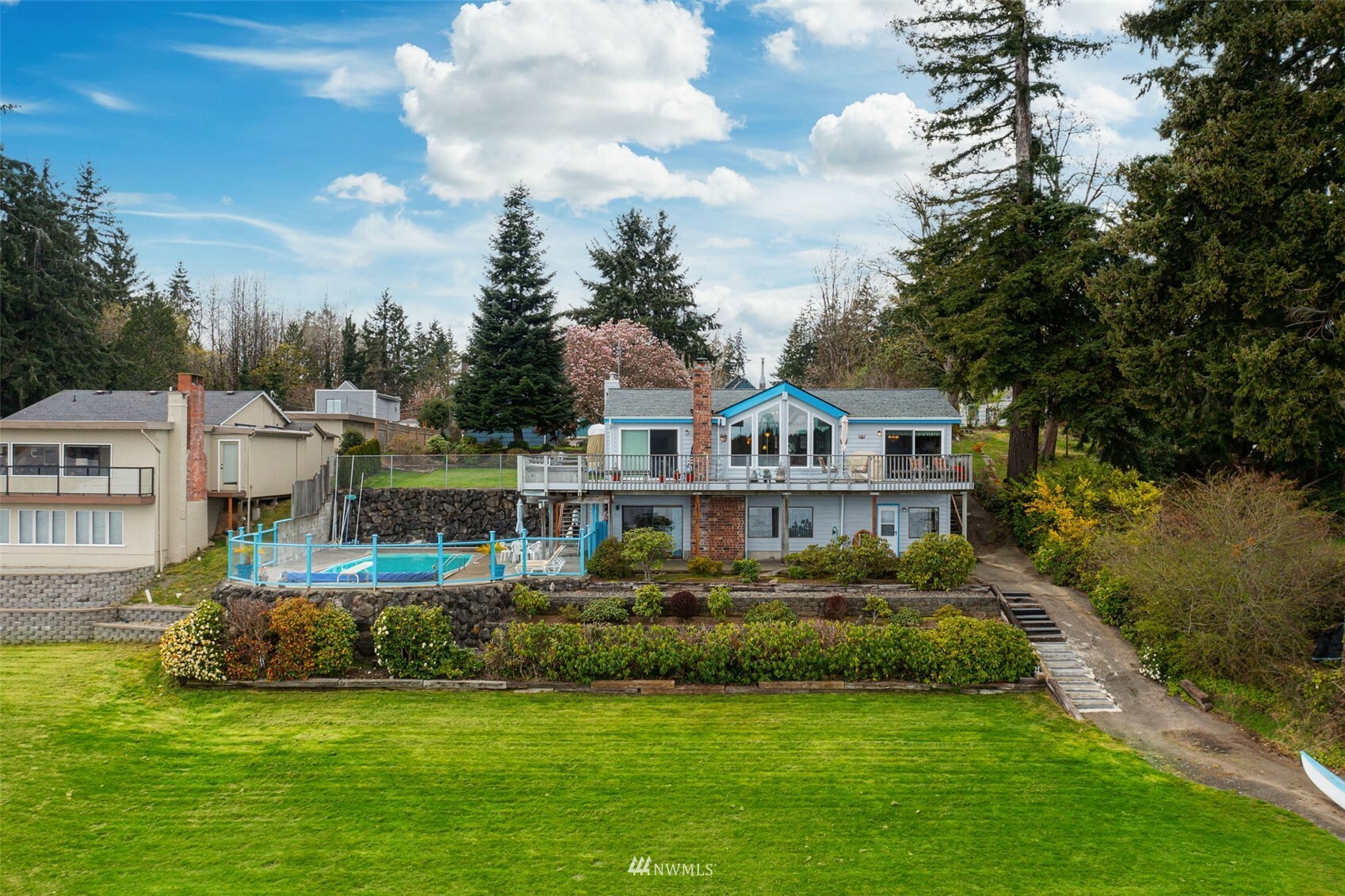 Property Photo:  4270 Tanda Avenue NW  WA 98312 