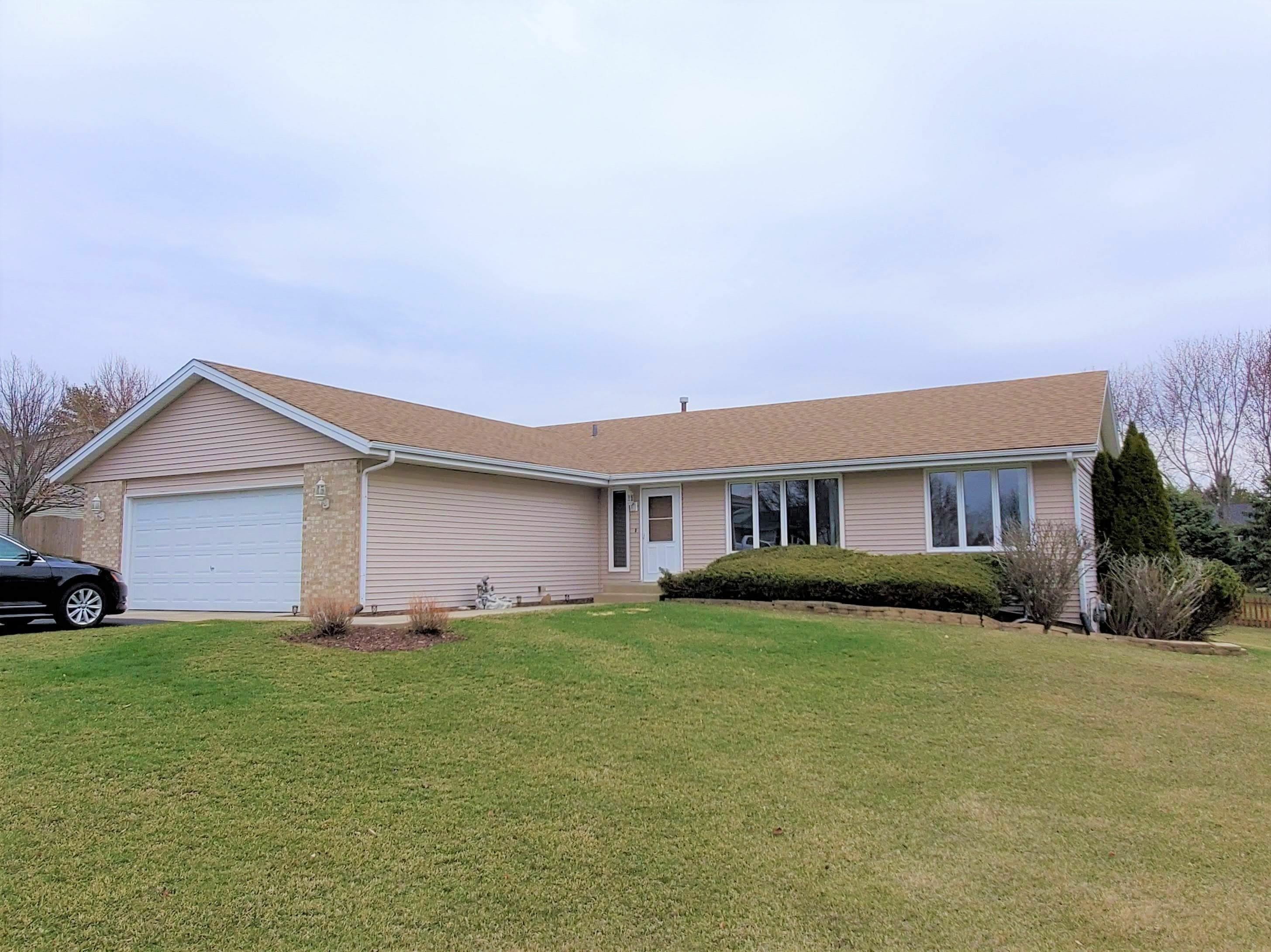 Property Photo:  9315 Old Towne Court  IL 61073 