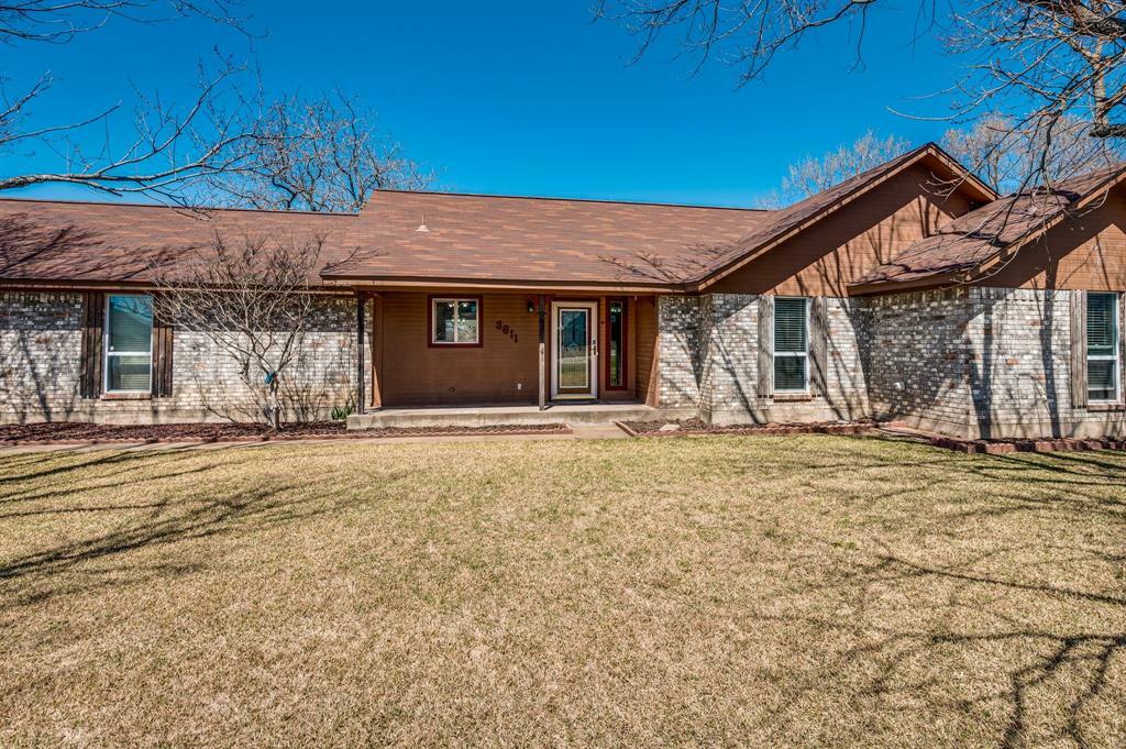 Property Photo:  3611 Willow Creek Drive  TX 76065 