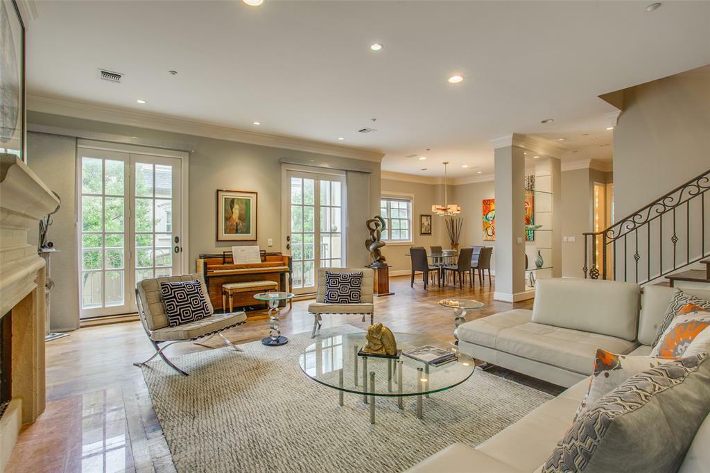 Property Photo: 3340 Blackburn Street TX 75204