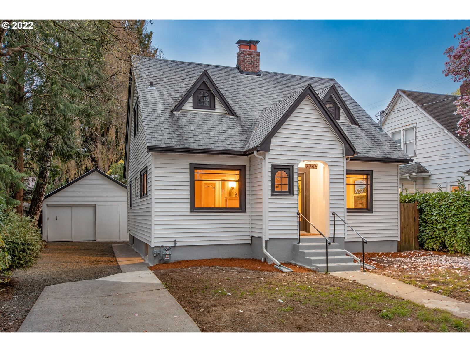 Property Photo: 7746 N Central St OR 97203