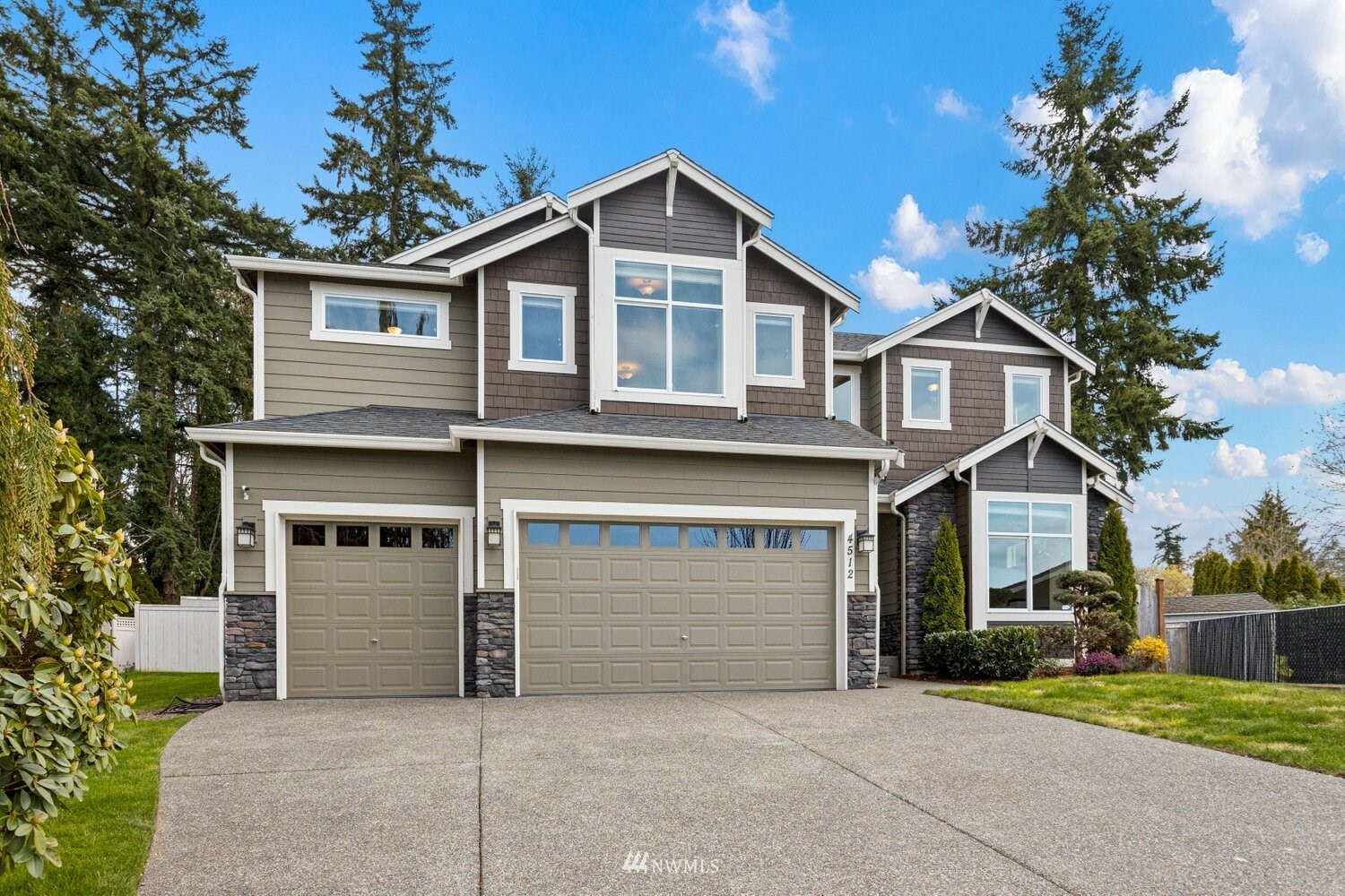 Property Photo:  4512 78th Place SW  WA 98275 