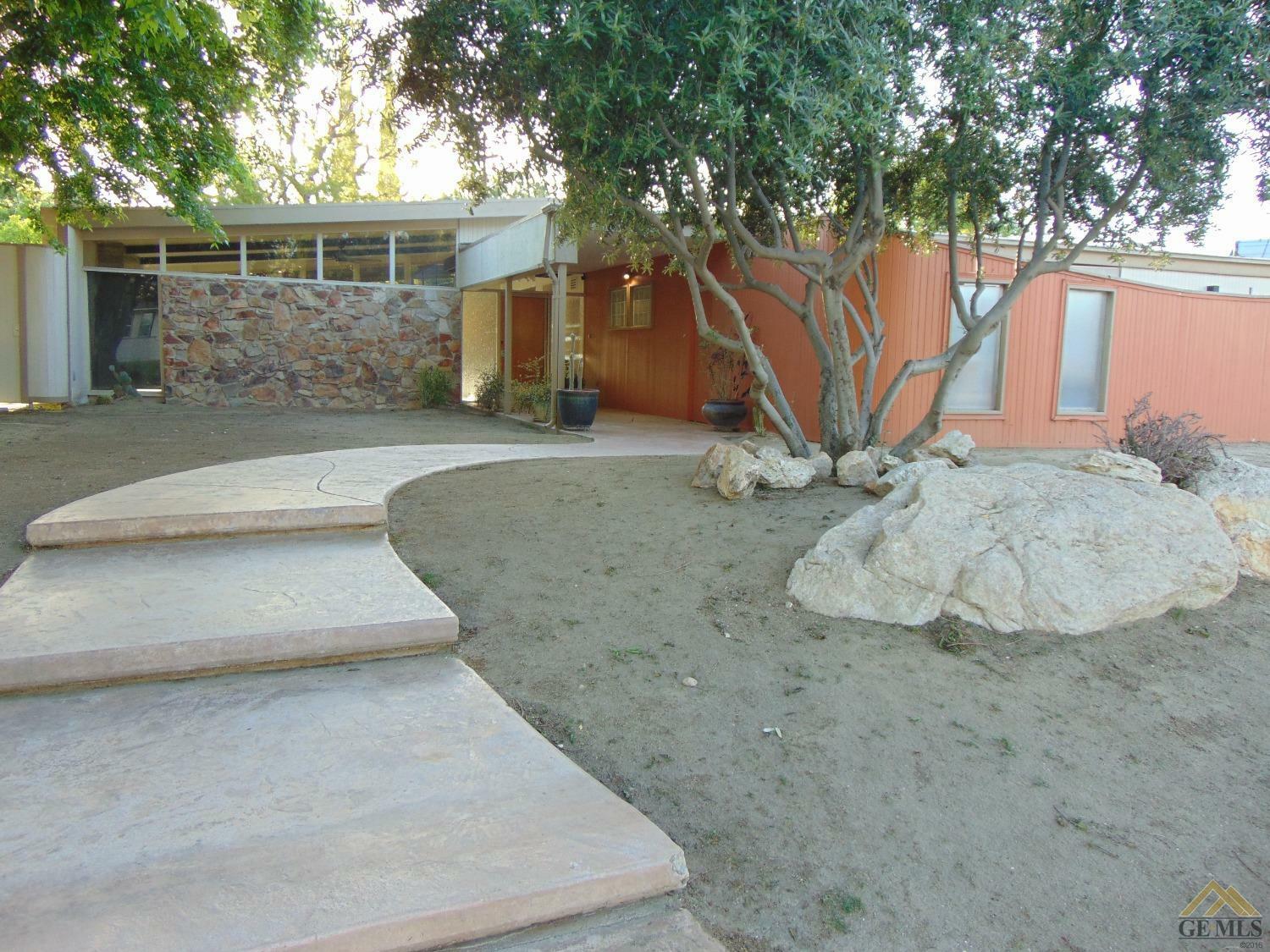 Property Photo:  3036 Loma Linda Drive  CA 93305 