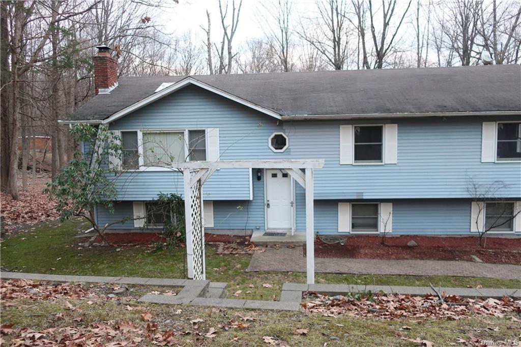 Property Photo:  34 Peddler Hill Road  NY 10950 