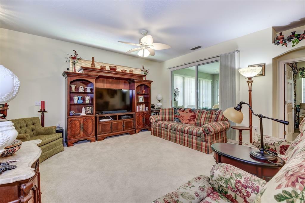 Property Photo:  316 Fernhill Drive  FL 32713 