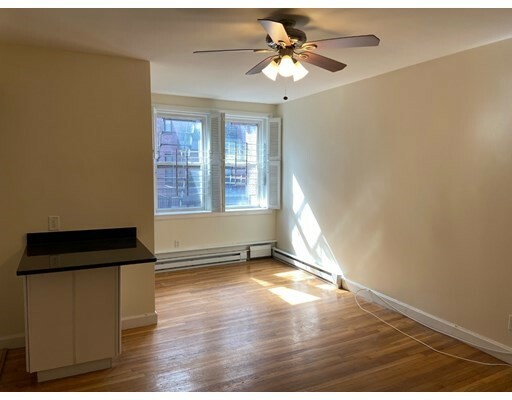 Property Photo:  529 Beacon Street 14  MA 02115 