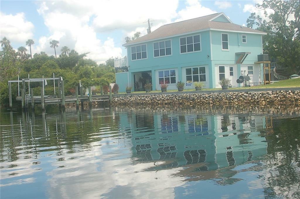 Property Photo:  10100 W Roy Thomas Road  FL 34429 