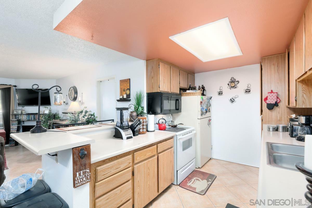 Property Photo:  227 Woodland Pkwy 161  CA 92069 