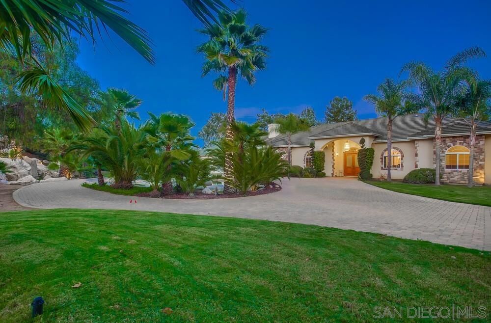 Property Photo:  13783 Paseo Valle Alto  CA 92064 