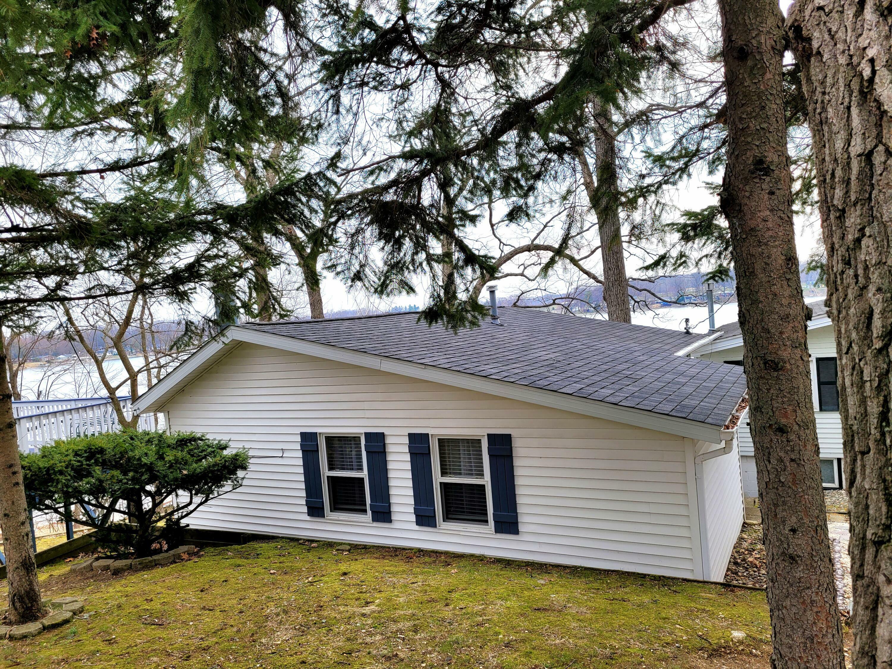 Property Photo:  95376 Wildwood Drive  MI 49047 