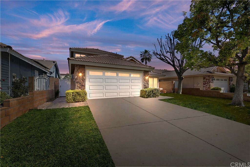 Property Photo:  19255 Foxtail Lane  CA 92508 