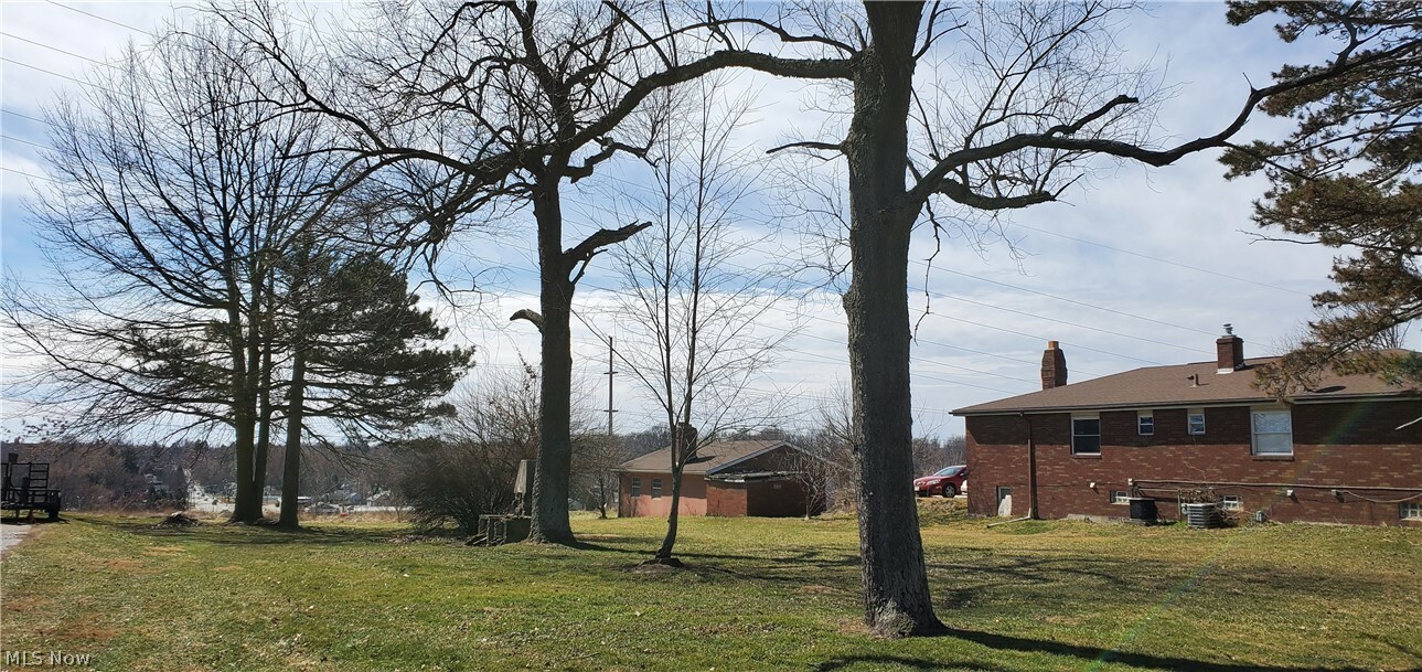 Property Photo: 2376 Kermit Avenue OH 44305