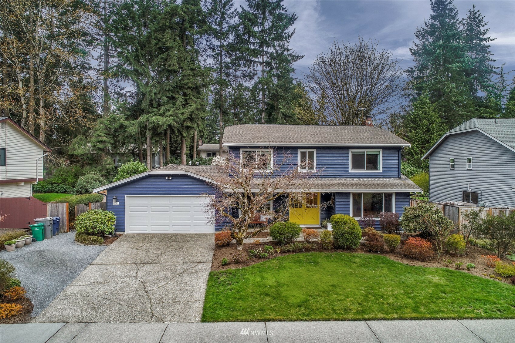 Property Photo:  6211 145th Avenue NE  WA 98052 