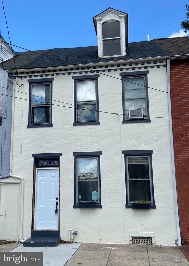 Property Photo:  609 Marietta Avenue  PA 17603 