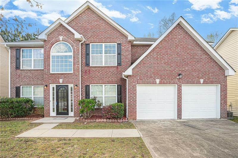 Property Photo: 240 Redding Ridge GA 30349