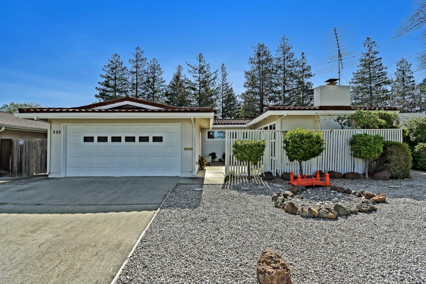 Property Photo:  888 Ponderosa Avenue  CA 94086 