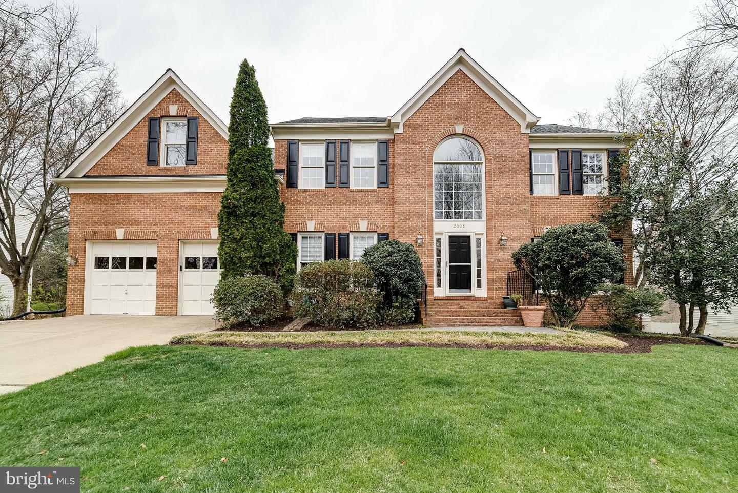 Property Photo:  2608 Powdermill Lane  VA 22181 