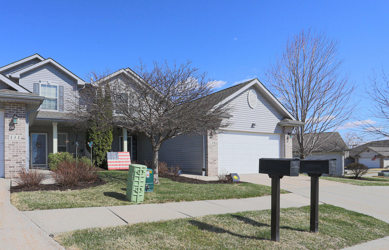 Property Photo:  109 Highclere  Circle  IA 51503 