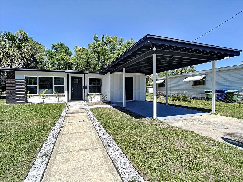 Property Photo:  843 W Swoope Avenue  FL 32789 