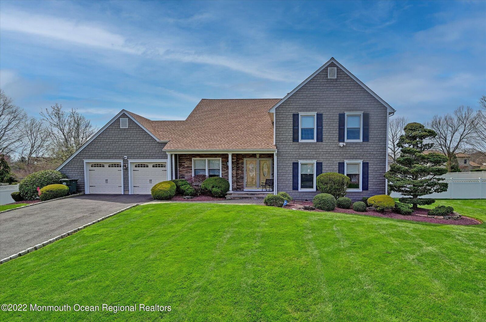 Property Photo:  7 Harvest Court  NJ 07746 