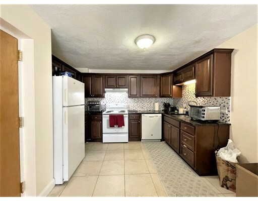 Property Photo: 6 McLean Pl 2 MA 02140